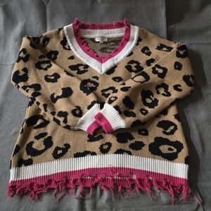 Andrée By Unit Leopard Print V-Neck Sweater with Pink Accents Small